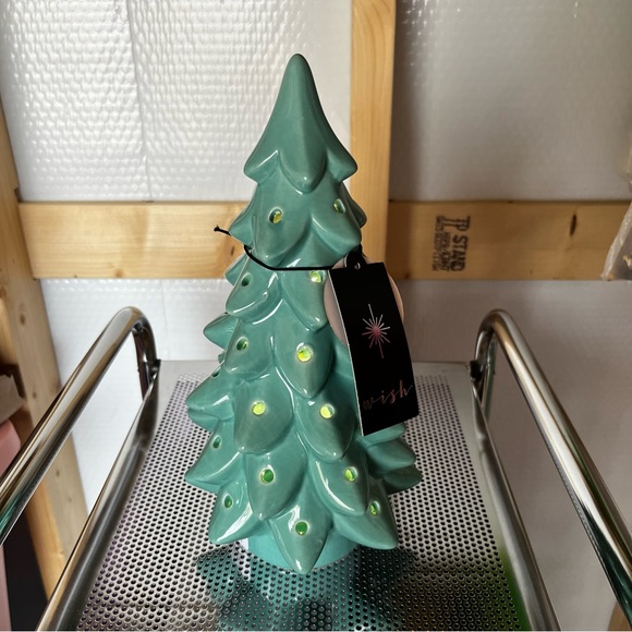 NWT Teal Light Up Tree - Picture 5 of 5